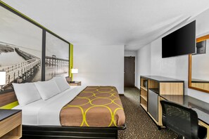 Room, 1 King Bed, Non Smoking | Individually furnished, desk, blackout drapes, iron/ironing board