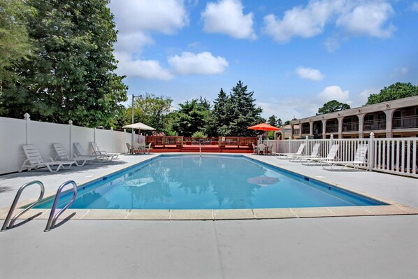 Seasonal outdoor pool