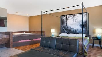 Suite, 1 trÚs grand lit, four à micro-ondes | Bureau, lits bébé (gratuits), Wi-Fi gratuit, draps fournis