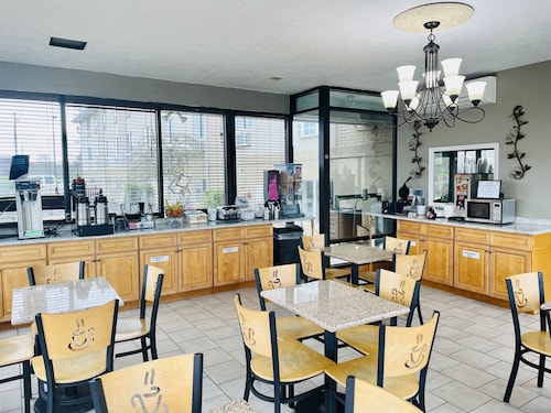 Super 8 by Wyndham Corbin/London KY