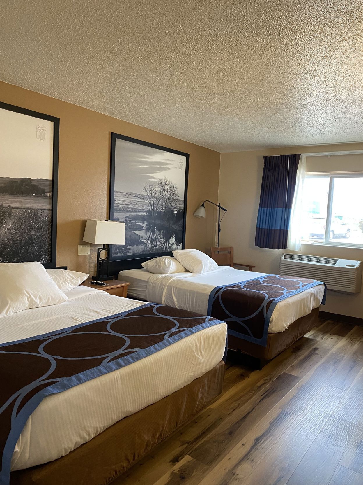 1 bedroom, desk, blackout curtains, free WiFi