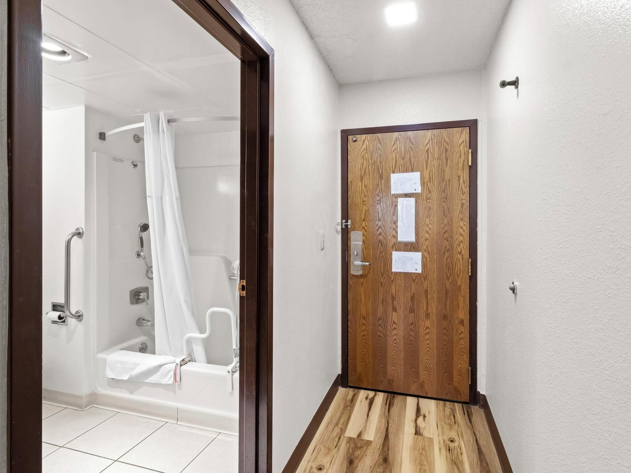 1 habitación, escritorio, cortinas blackout y wifi gratis 