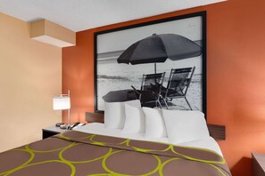 Premium bedding, in-room safe, desk, iron/ironing board - Super 8 by Wyndham Myrtle Beach/Market Common Area (Myrtle Beach)