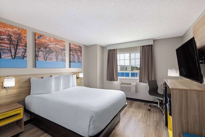 Days Inn by Wyndham Miami
