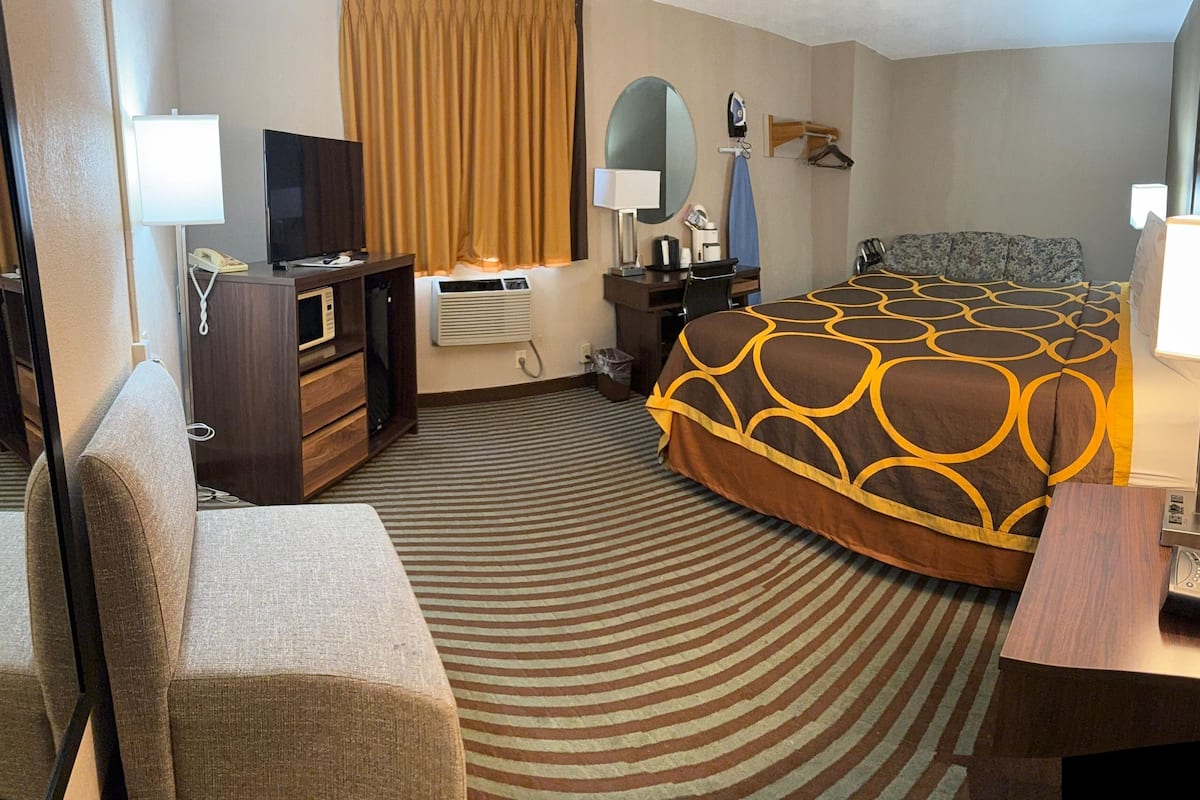 Habitación, 1 cama King size, para no fumadores | Tabla de planchar con plancha, wifi gratis y ropa de cama