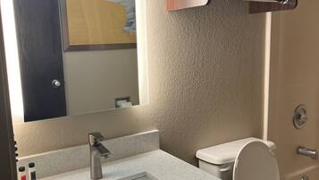 وحدات دش مع أحواض استحمام، حوض استحمام عميق