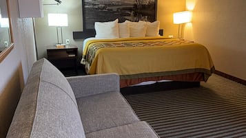 Suite, 1 King Bed, Non Smoking | Iron/ironing board, free WiFi, bed sheets