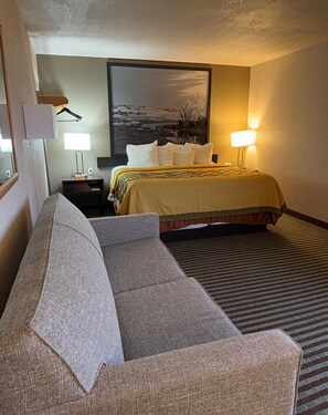 Suite, 1 King Bed, Non Smoking | Iron/ironing board, free WiFi, bed sheets - Mid Rest Inn Lexington NE I-80 (Lexington)