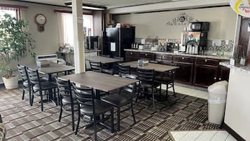 Free daily continental breakfast