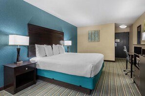 Room, 1 King Bed | Premium bedding, down comforters, pillowtop beds, individually decorated - Best Western Long Beach Inn (Long Beach)