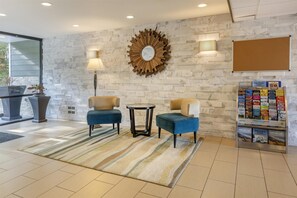 Lobby - Best Western Long Beach Inn (Long Beach)
