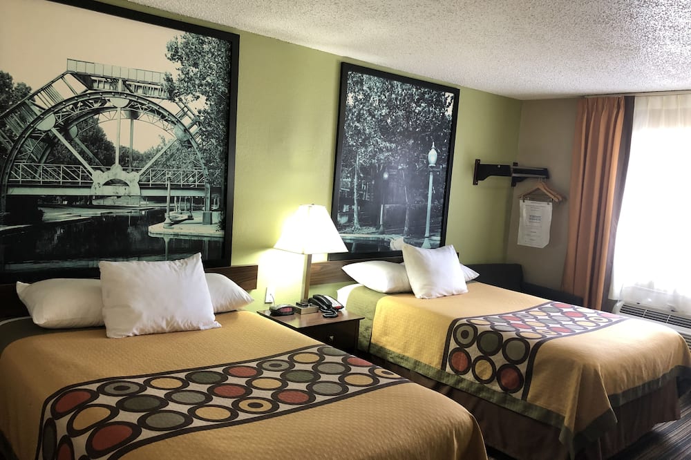 Super 8 by Wyndham Natchitoches