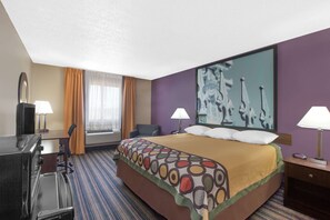 Desk, iron/ironing board, cribs/infant beds, rollaway beds - Super 8 by Wyndham Natchitoches (Natchitoches)