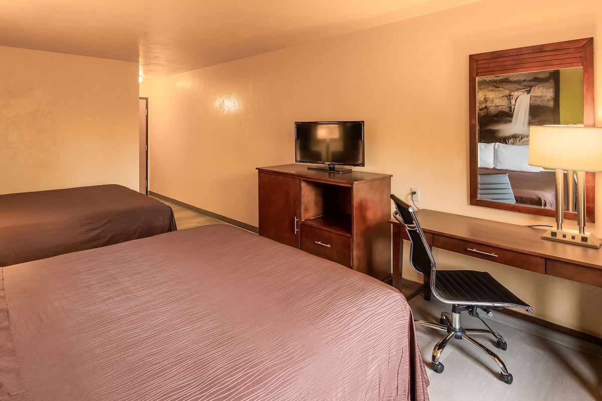 Standard Room, 2 Queen Beds, Non Smoking, Refrigerator & Microwave