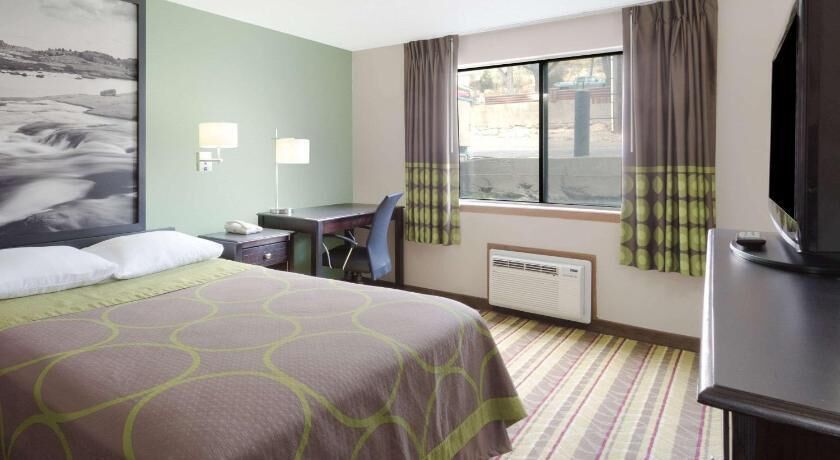 In-room safe, blackout curtains, free WiFi, bed sheets