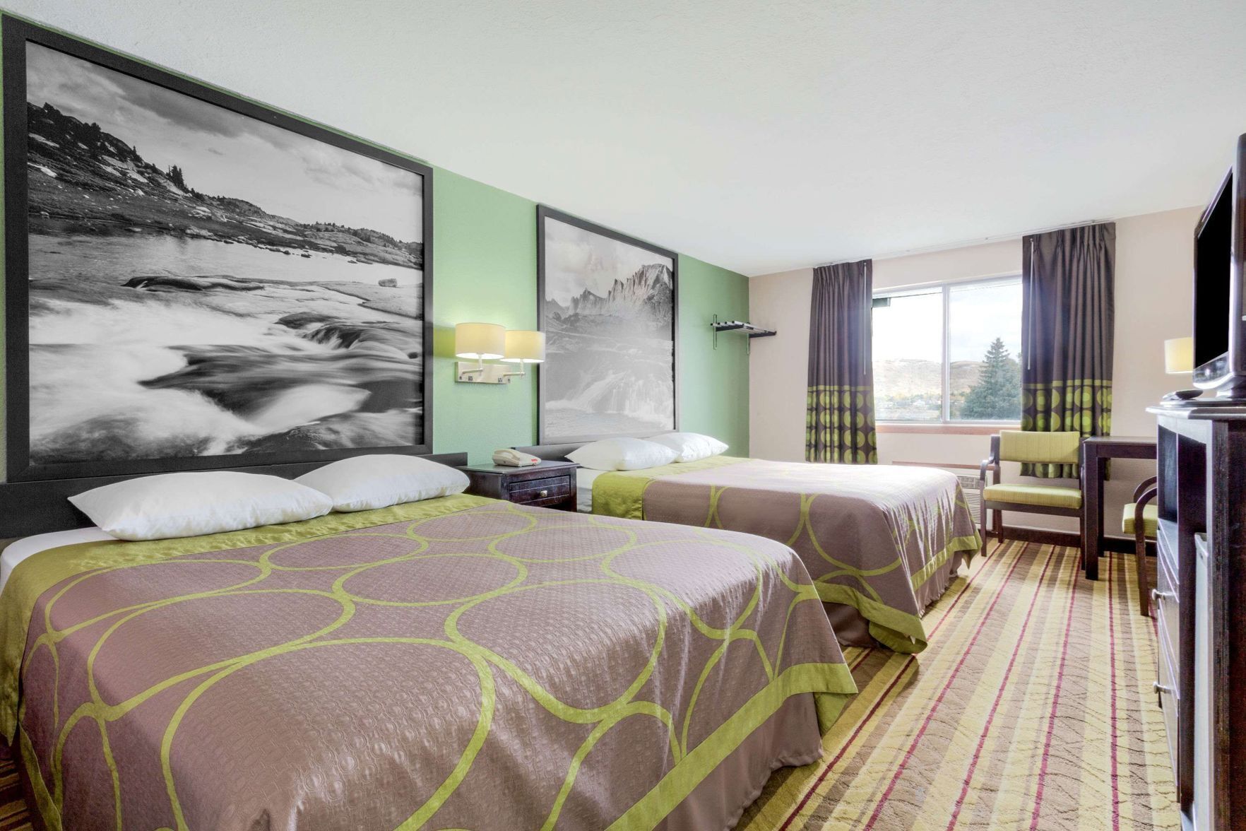 In-room safe, blackout curtains, free WiFi, bed sheets