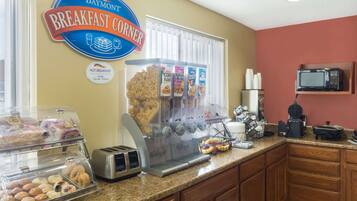 Free daily continental breakfast