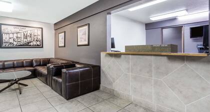 Super 8 by Wyndham Bremerton