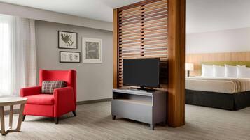 Suite, 1 King Bed with Sofa bed, Non Smoking | Desk, iron/ironing board, free WiFi, bed sheets