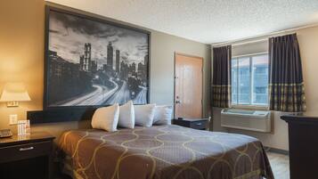 Standard Room, 1 King Bed