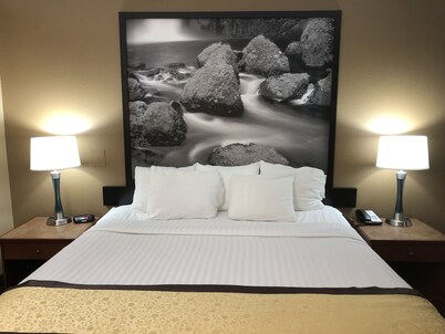 Super 8 by Wyndham Baker City