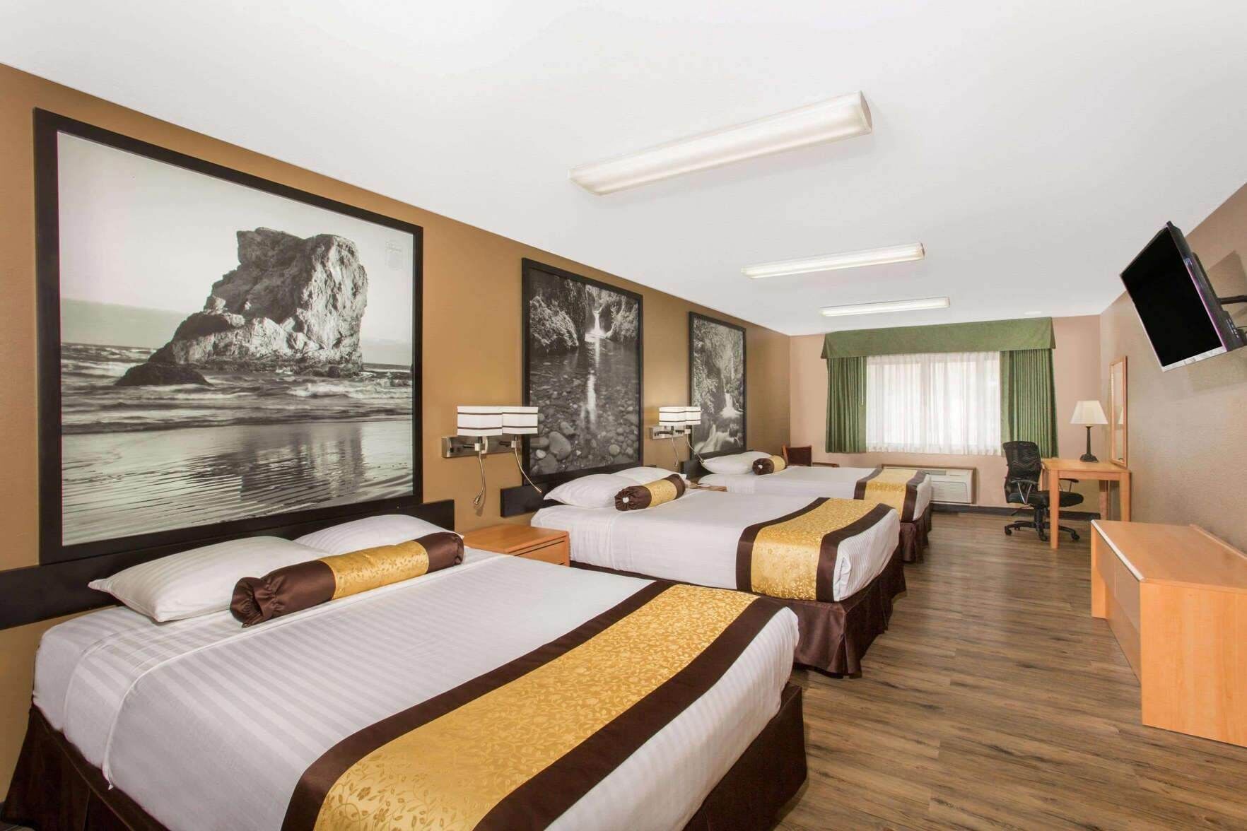 Hypo-allergenic bedding, desk, cots/infant beds, rollaway beds