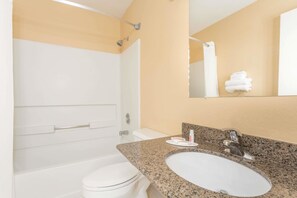 Combined shower/tub, deep soaking tub, free toiletries, hair dryer