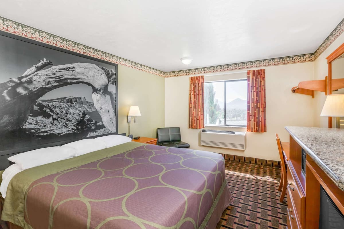 Individually furnished, desk, laptop workspace, blackout curtains