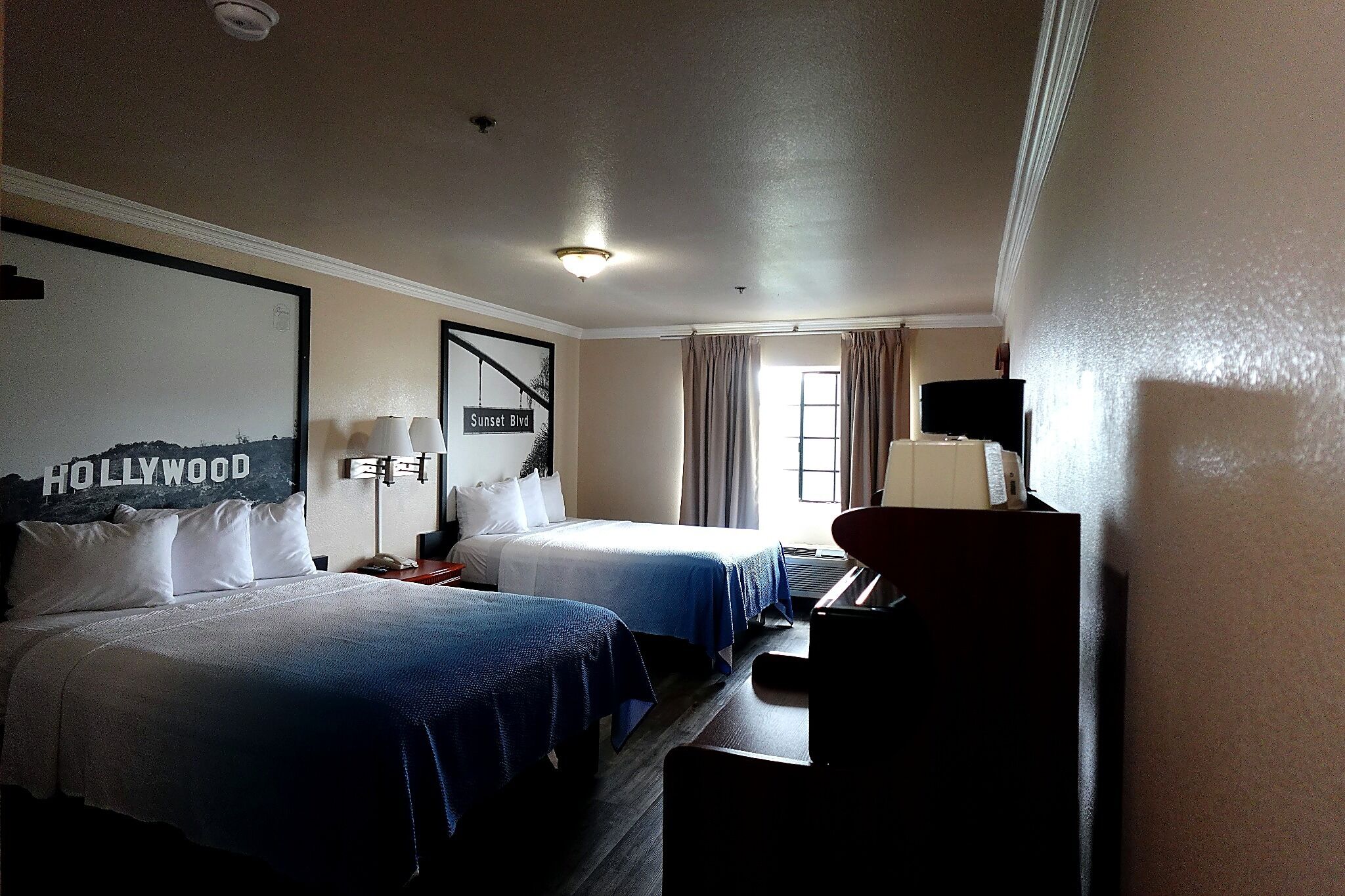 Foto - Super 8 by Wyndham Hollywood/LA Area