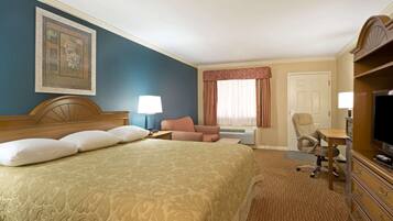 Schreibtisch, BĂŒgeleisen/BĂŒgelbrett, kostenlose Babybetten