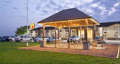 Super 8 by Wyndham Chillicothe