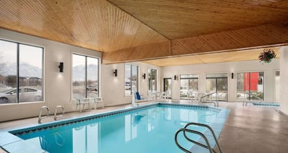 Super 8 by Wyndham S Jordan/Sandy/Slc Area