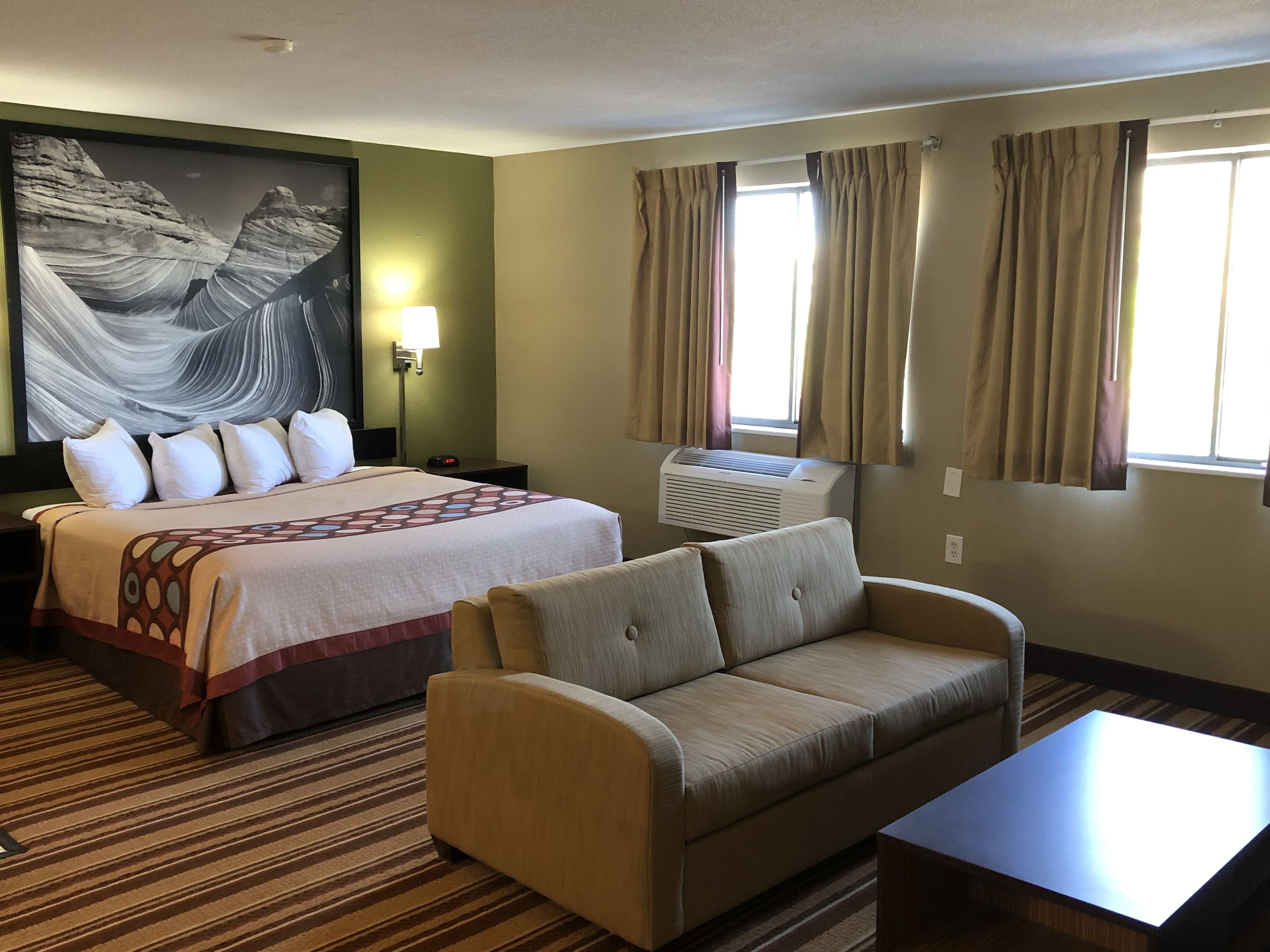 Photo - Super 8 by Wyndham S Jordan/Sandy/Slc Area