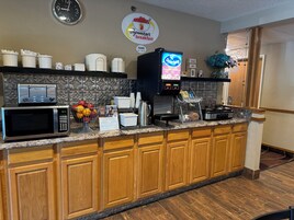 Desayuno continental gratuito y diario