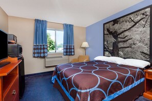 Standard Room, 1 Queen Bed, Accessible | In-room safe, individually furnished, desk, blackout curtains - Super 8 by Wyndham Adrian (Adrian)