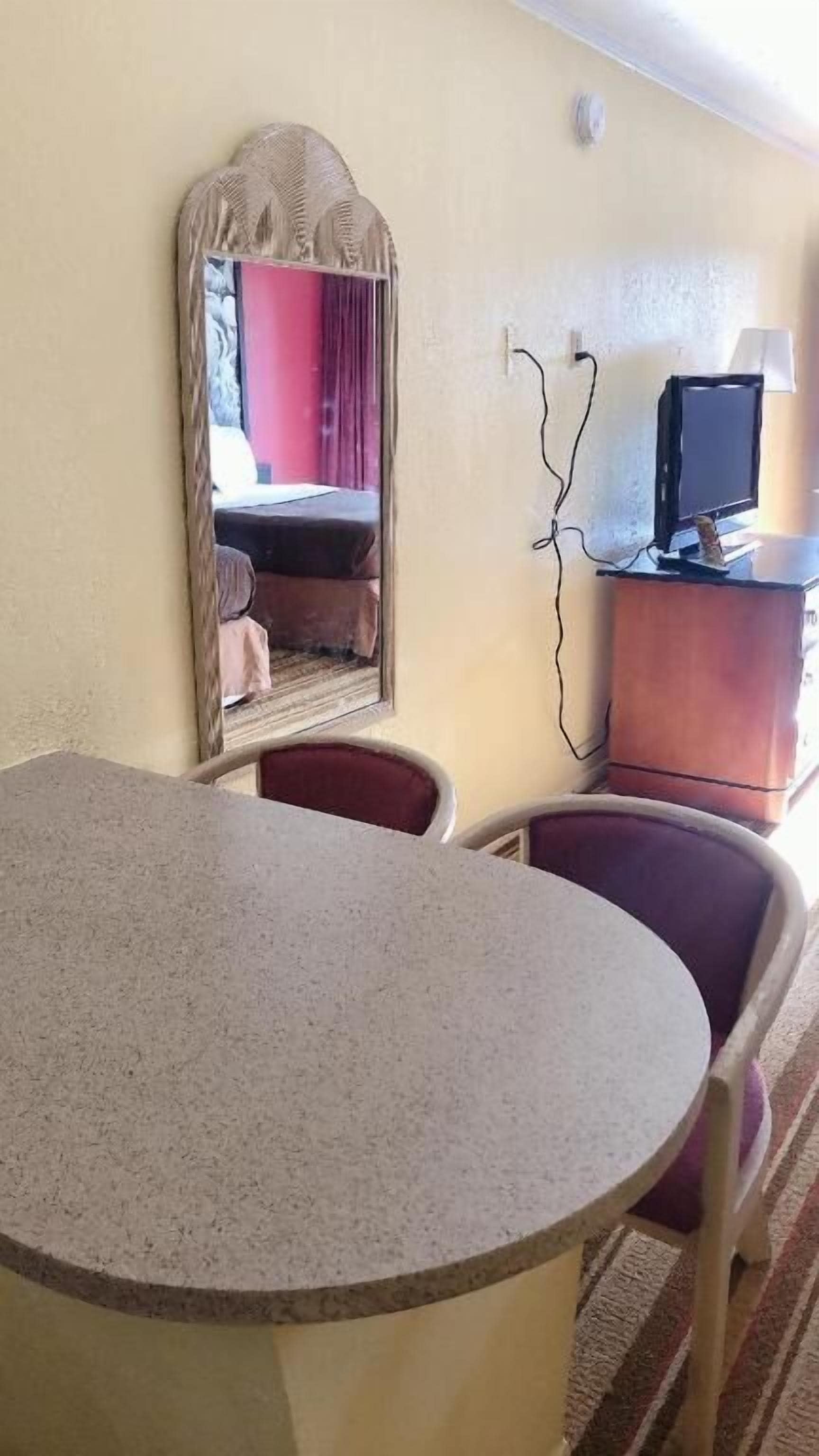 Foto - Royal Palace Inn & Suites