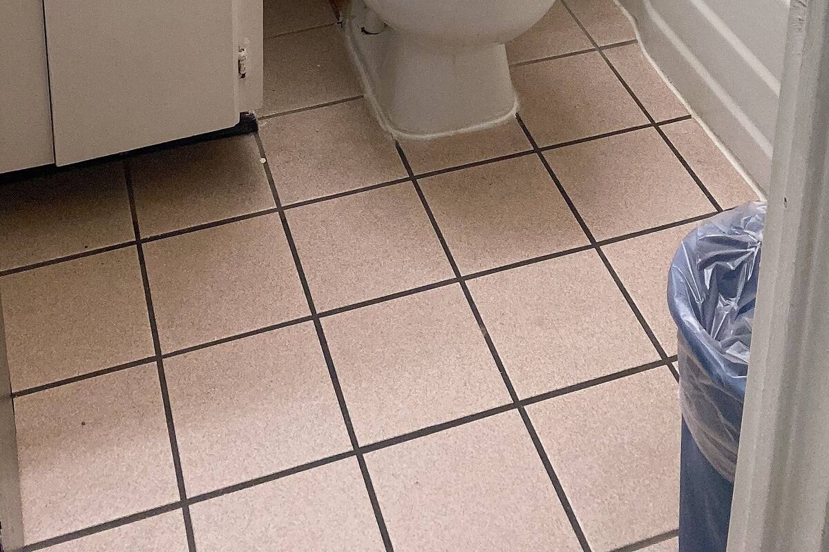 وحدات دش مع أحواض استحمام، مستلزمات مجانية للعناية الشخصية، مناشف، صابون