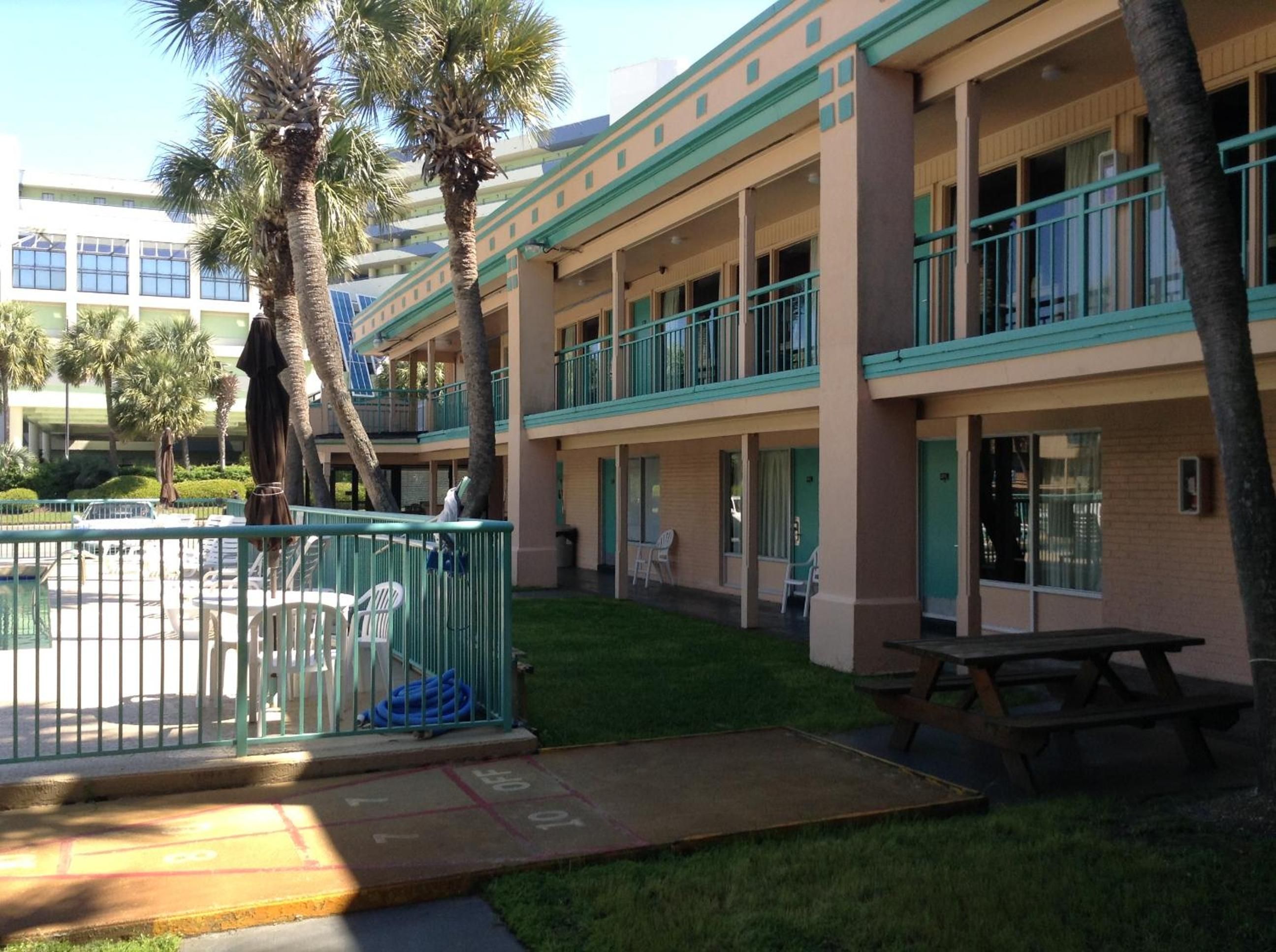 Foto - Royal Palace Inn & Suites
