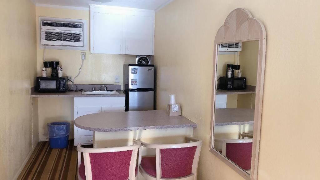 Foto - Royal Palace Inn & Suites
