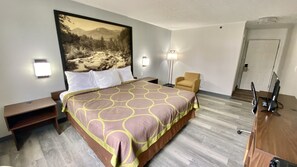 In-room safe, iron/ironing board, free WiFi, alarm clocks - Syracuse Inn (East Syracuse)