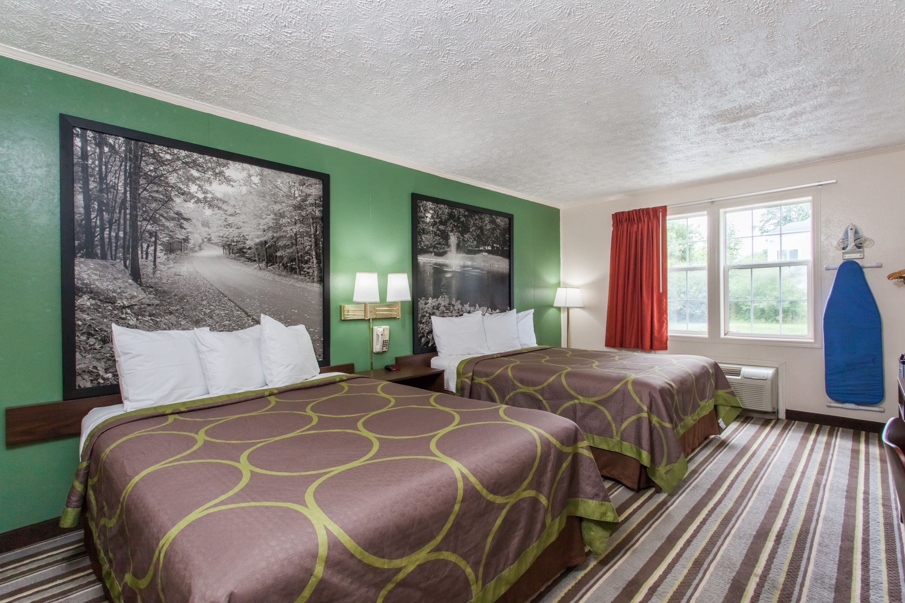 in-room safe, iron/ironing board, free wifi, alarm clocks