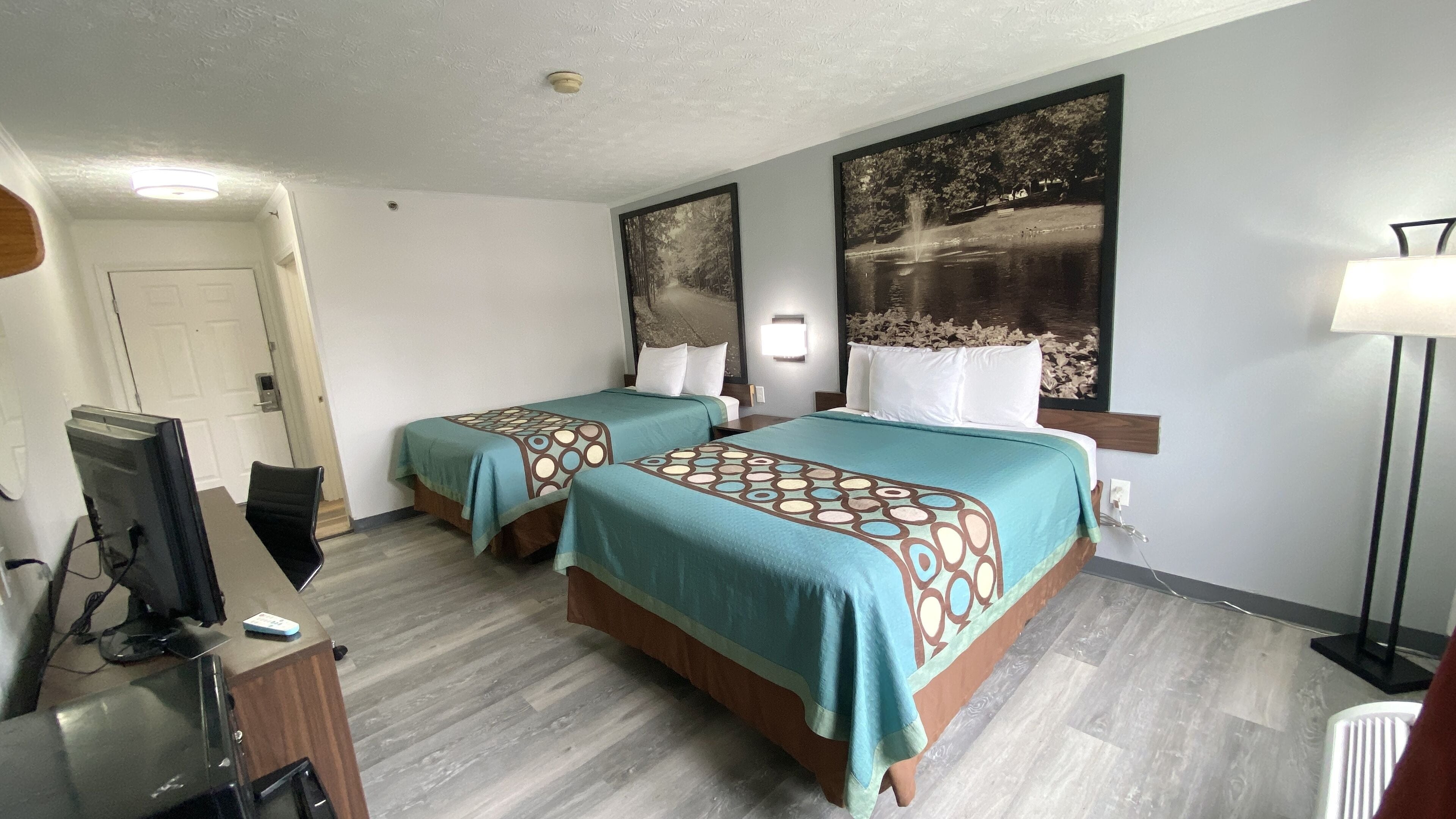 standard room, 2 queen beds, non smoking | in-room safe, iron/ironing board, free wifi, alarm clocks