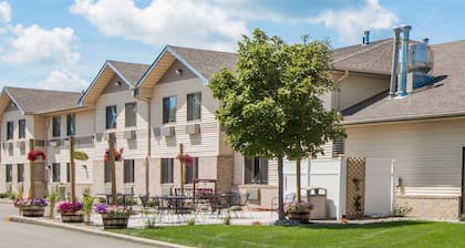 Super 8 by Wyndham Brookings