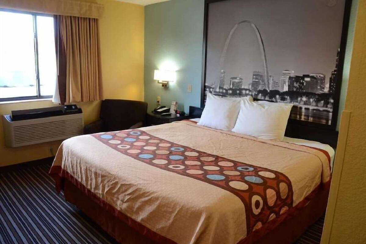 In-room safe, desk, laptop workspace, blackout drapes