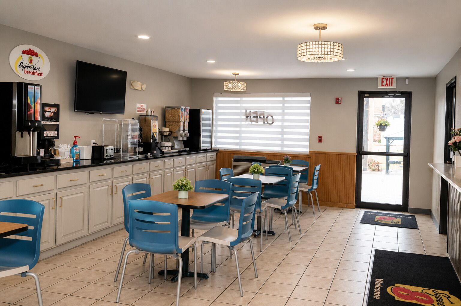 Free daily continental breakfast