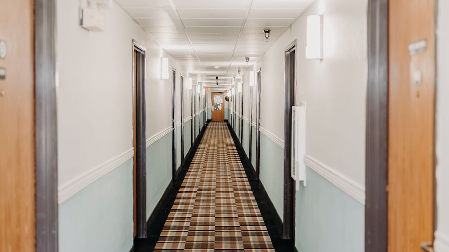 Wrangler Hotel