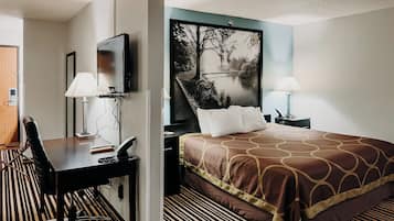 Executive Room, 1 King Bed with Sofa bed | Desk, free WiFi, bed sheets, alarm clocks