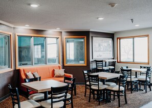 Frokost på farten er inkludert hver dag