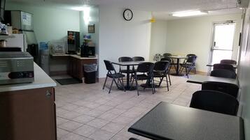 Desayuno continental incluido todos los días