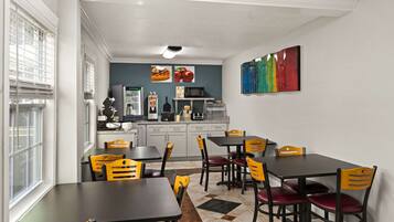 Dagelijks continentaal ontbijt inbegrepen